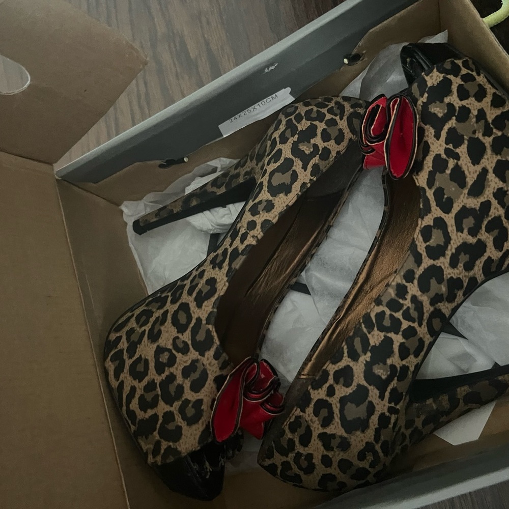 2 pair animal print heels - Picture 7 of 8